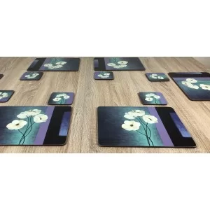 Plymouth Pottery Timeless white flowers set of 6 tablemats with coasters on wooden table